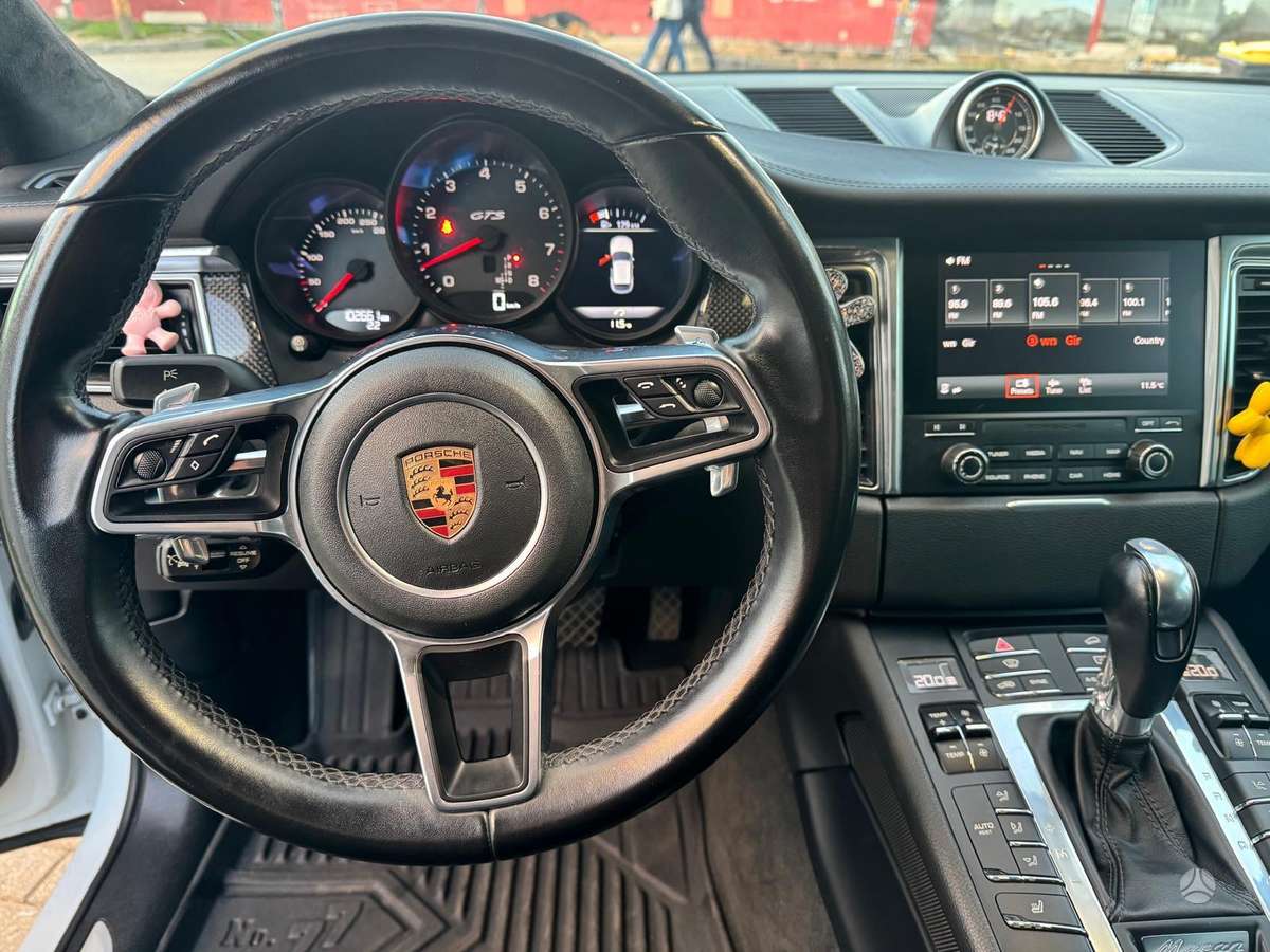 Porsche Macan, 3.0 l., off-road / crossover
