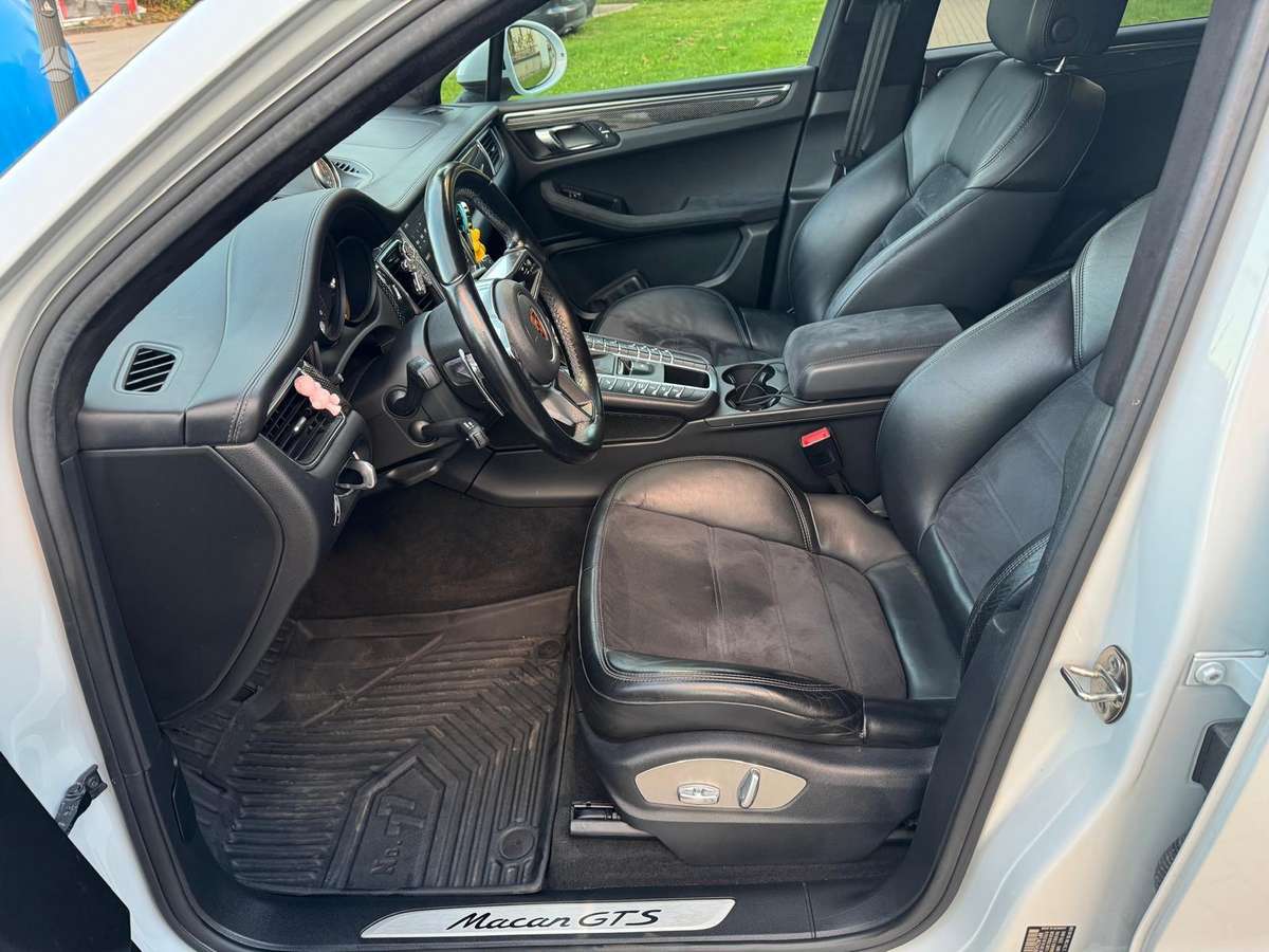 Porsche Macan, 3.0 l., off-road / crossover