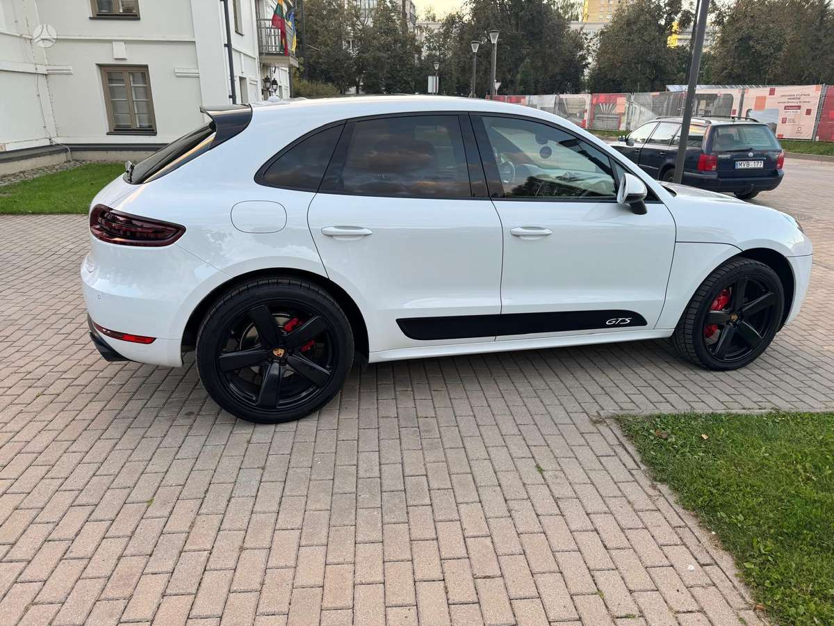 Porsche Macan, 3.0 l., off-road / crossover