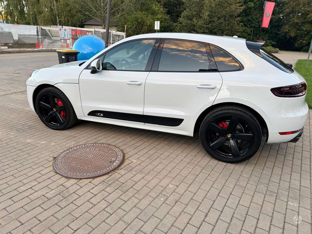 Porsche Macan, 3.0 l., off-road / crossover