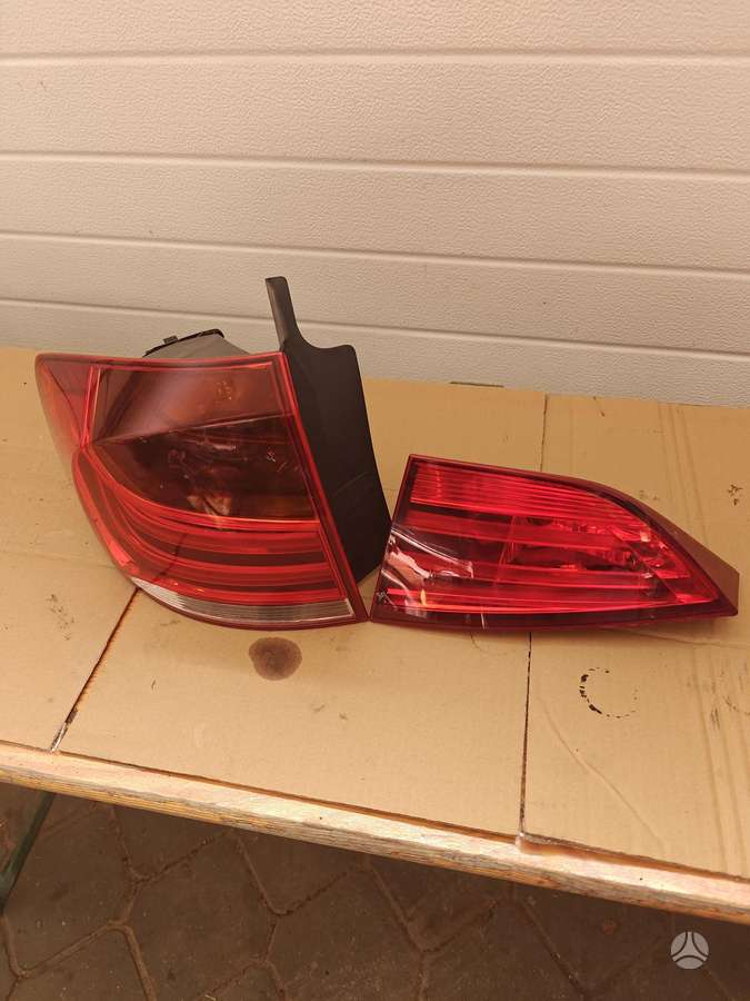 BMW X1 žibintai