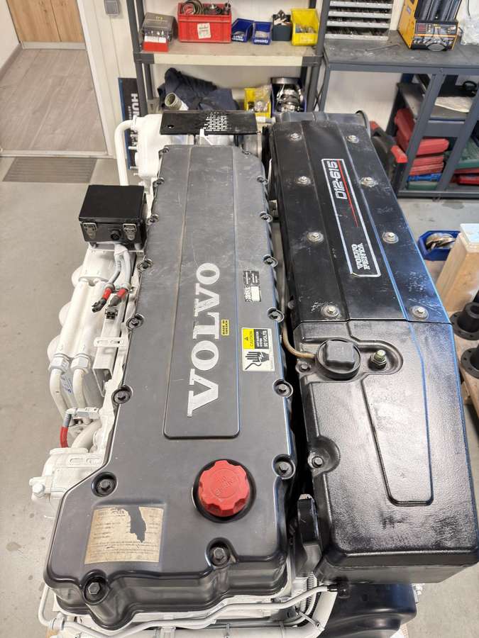 Volvo Penta D12-615, four stroke stationary engines
