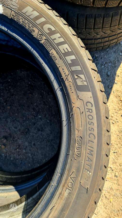 Michelin CrossClimate 2, universalios 255/45 R19