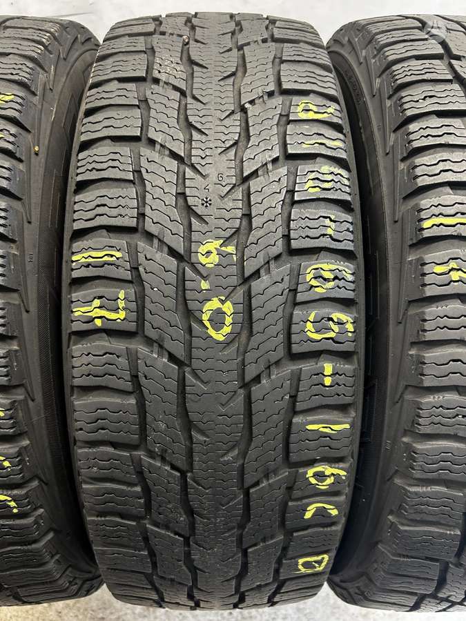 Nokian WR C3, winter 215/65 R16