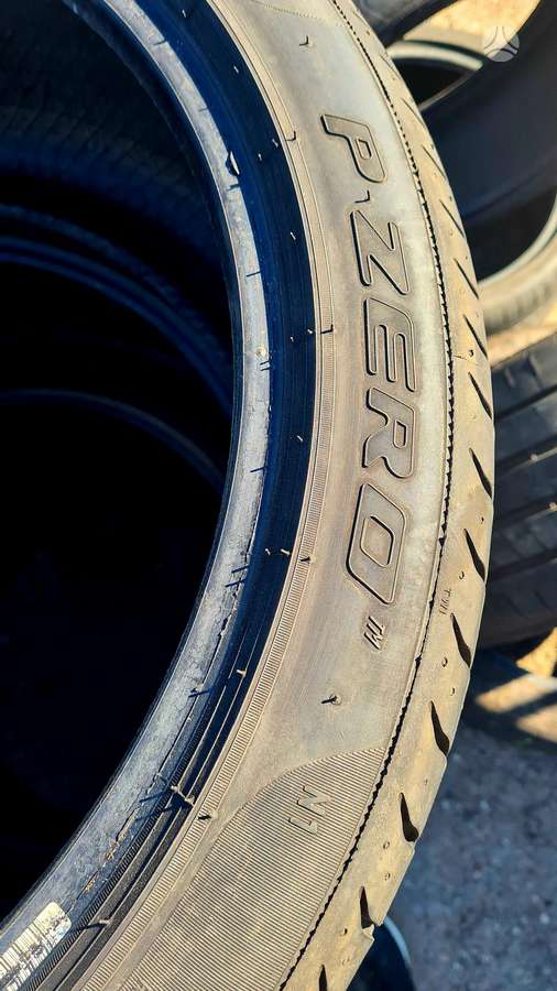Pirelli P Zero, vasaras 295/35 R21