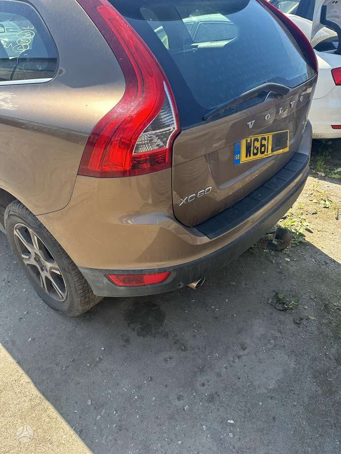 Volvo XC60 по частям. Detaliu pristatymas