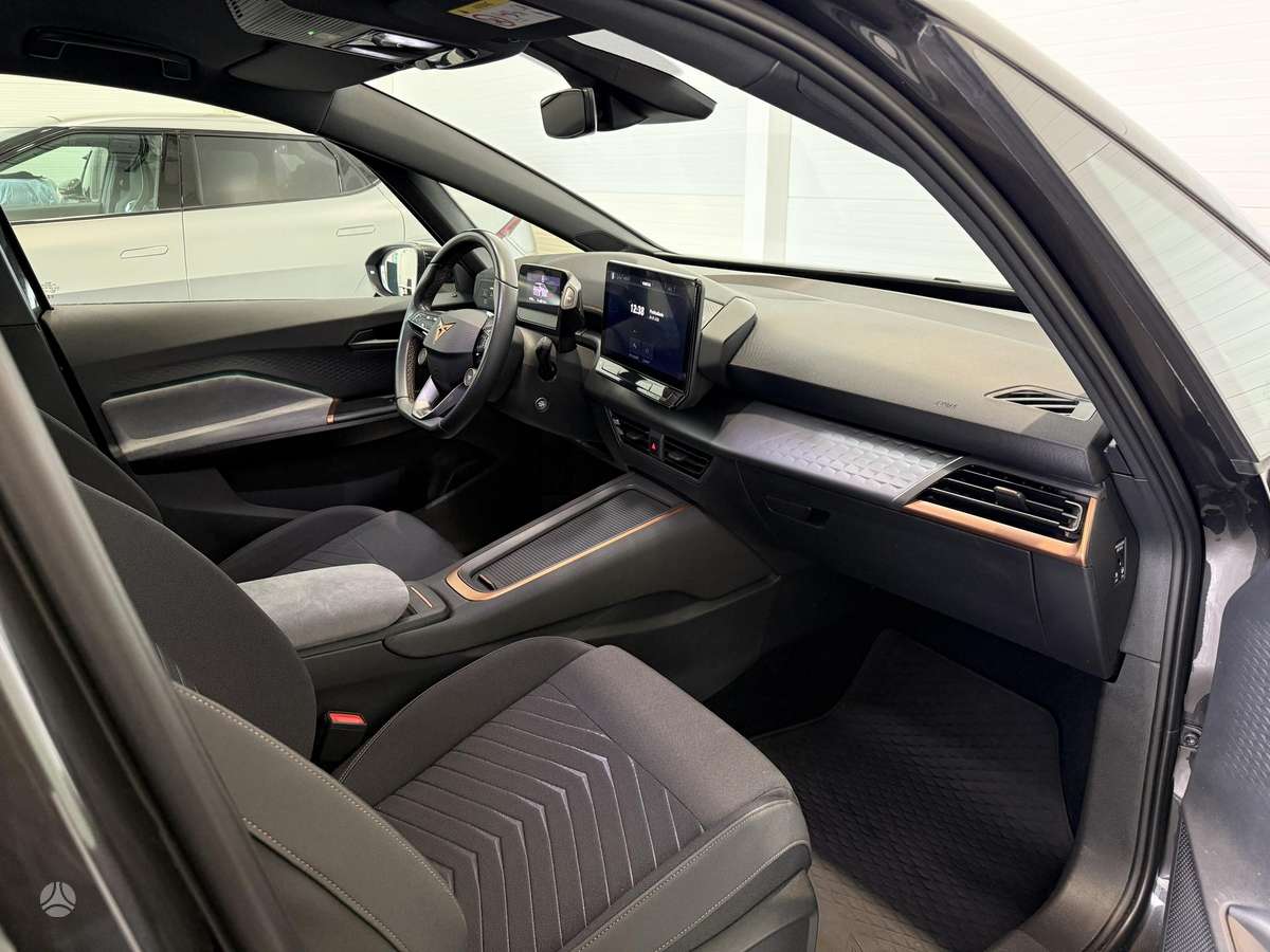 Cupra Born, 82 kWh, hatchback