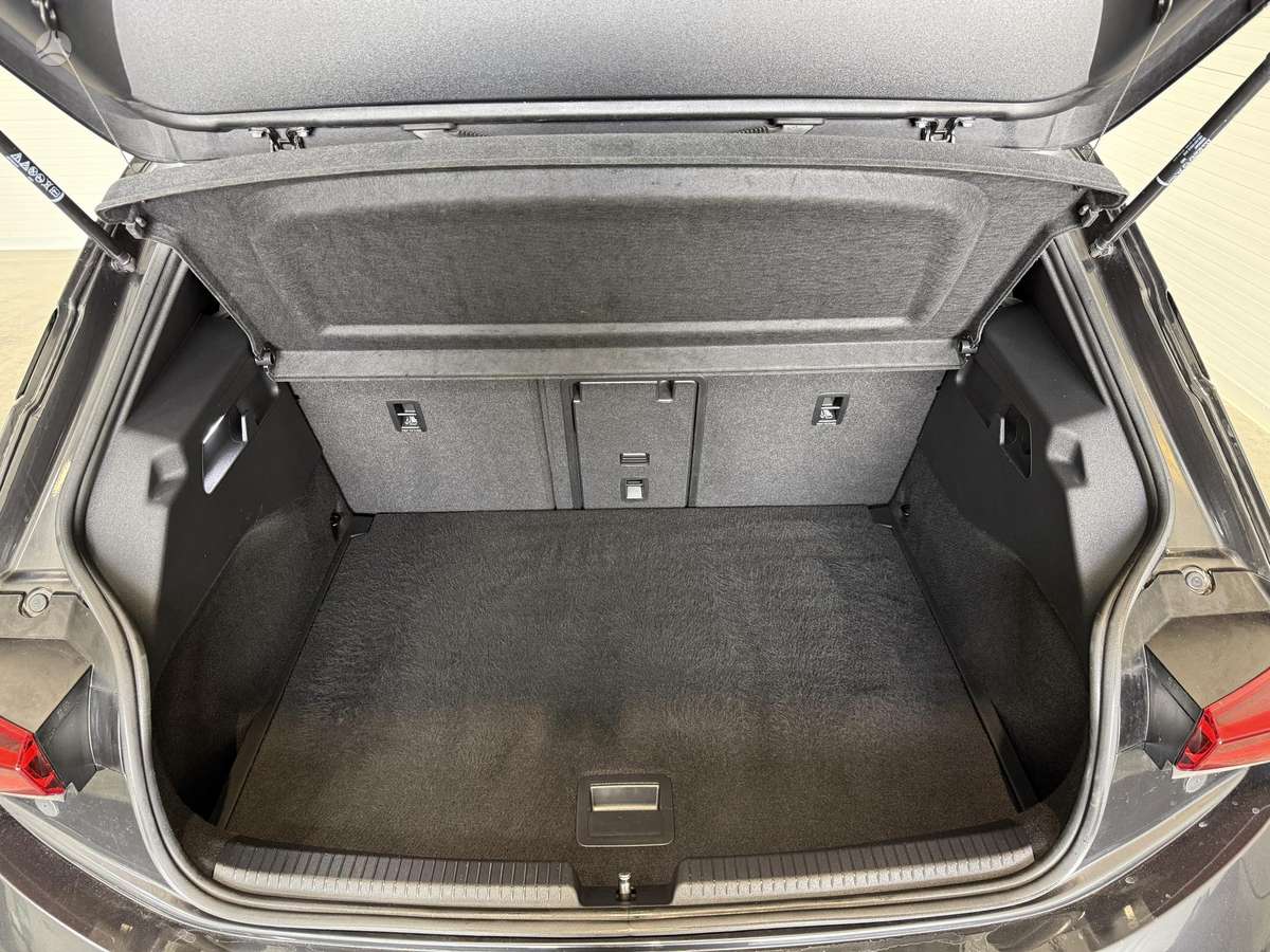 Cupra Born, 82 kWh, hatchback