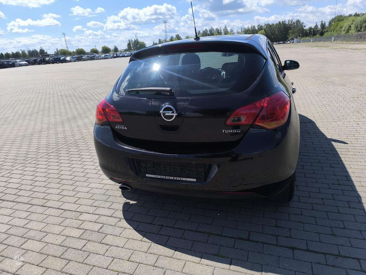 Opel Astra, 1.4 l., hatchback