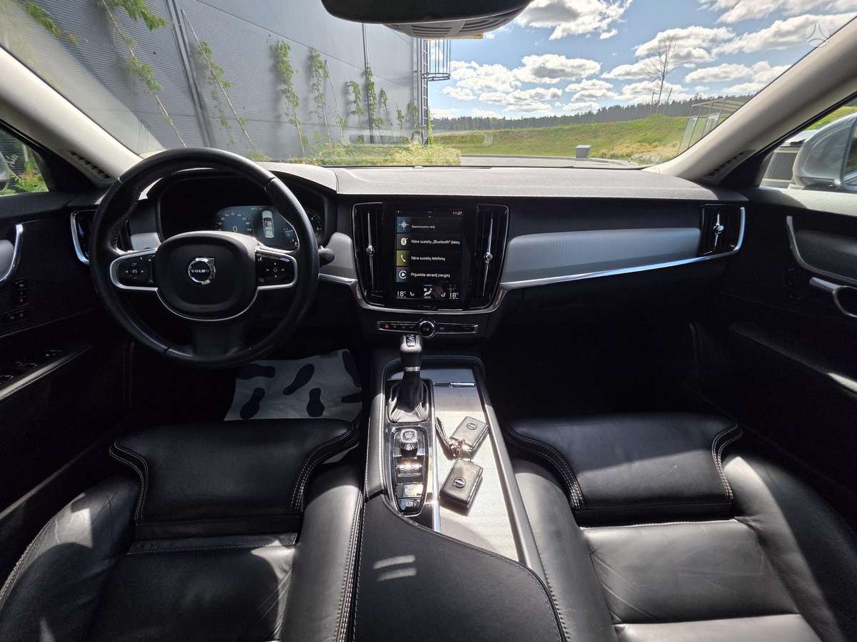 Volvo S90, 2.0 l., Седан