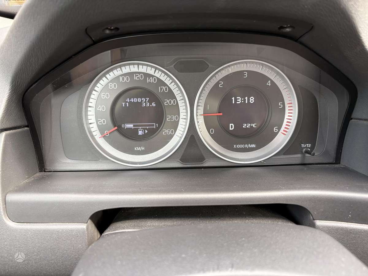 Volvo XC70 - 12