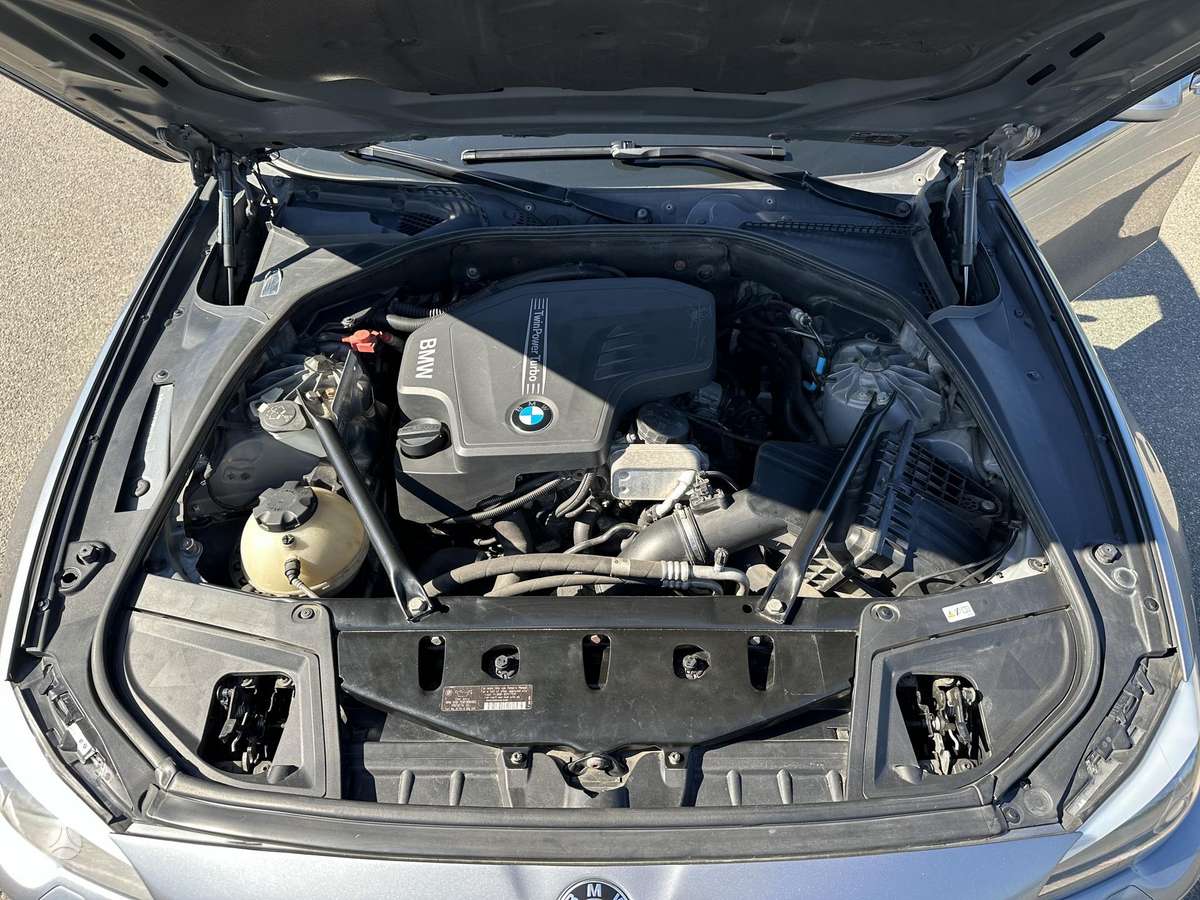 BMW 528, 2.0 l., Седан
