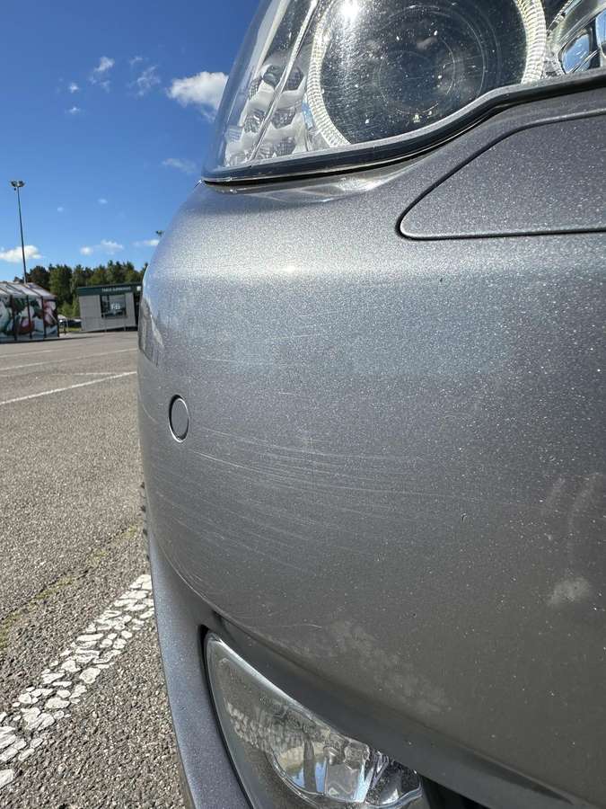 BMW 528, 2.0 l., Седан