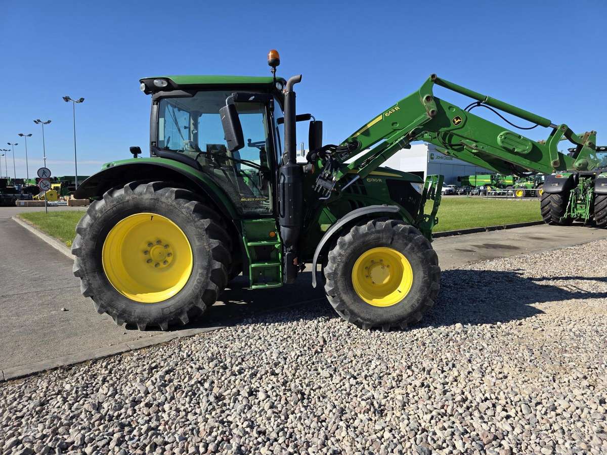 John Deere 6130R, traktoriai