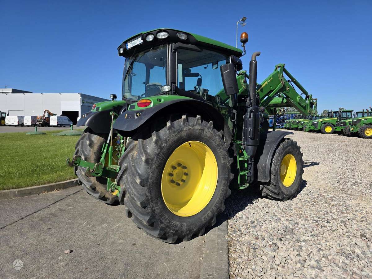 John Deere 6130R, traktoriai