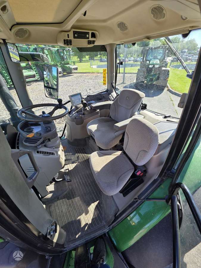 John Deere 6130R, тракторы