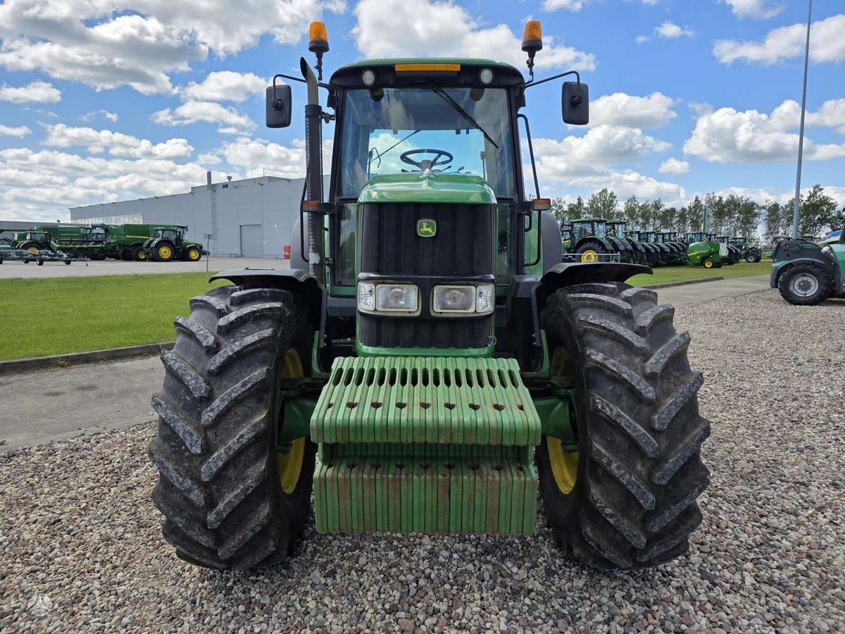 John Deere 6930, tractors