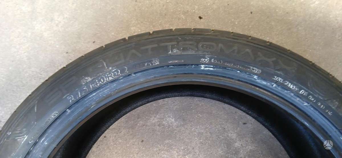 Dunlop, summer 275/40 R22
