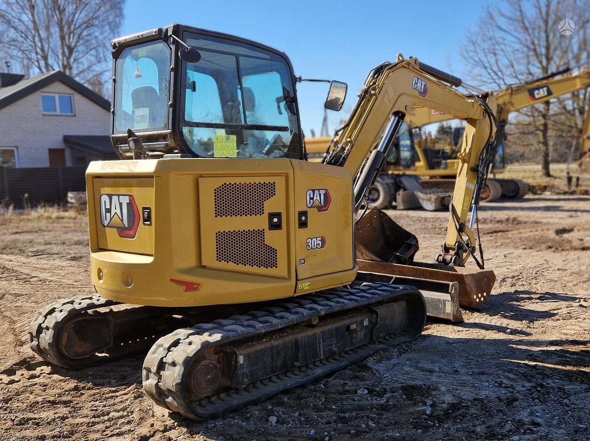 Caterpillar 305, mini excavator