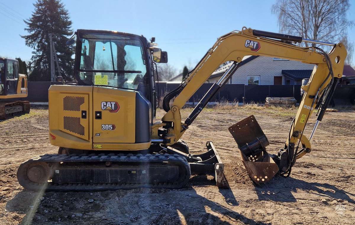 Caterpillar 305, мини-экскаваторы