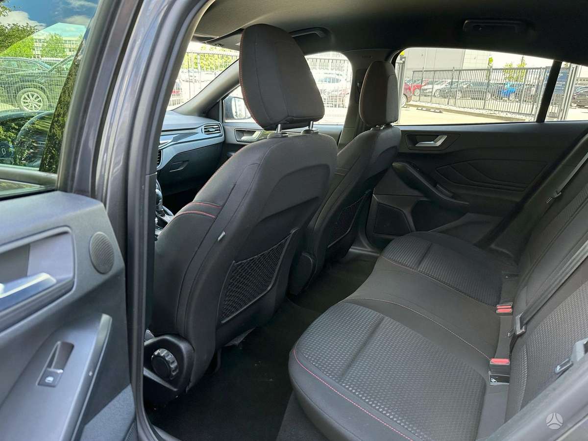 Ford Focus, 1.0 l., hatchback