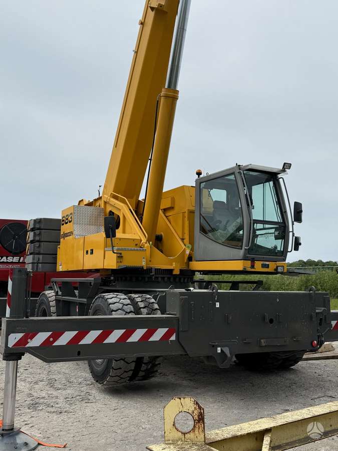 Sennebogen 683, kranai