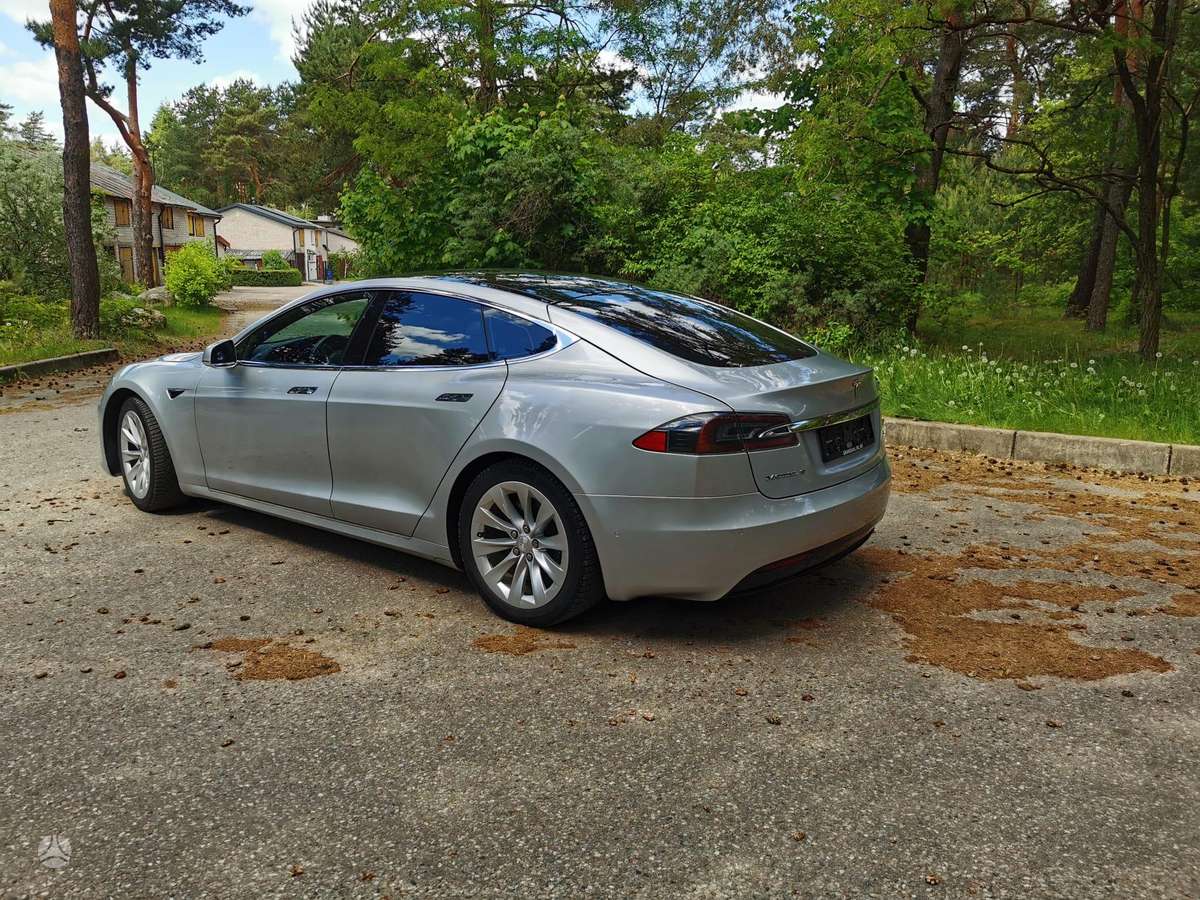 Tesla Model S, 75 kWh, hečbekas