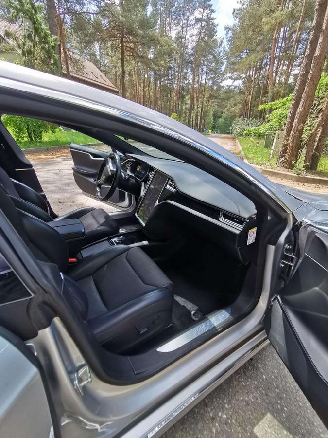 Tesla Model S, 75 кВт·ч, Хэтчбек