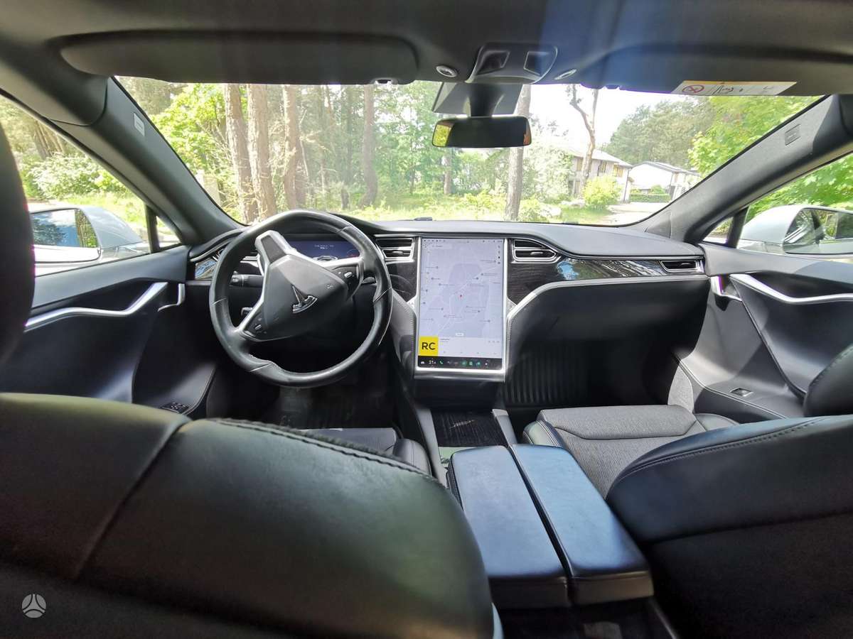 Tesla Model S, 75 kWh, hatchback