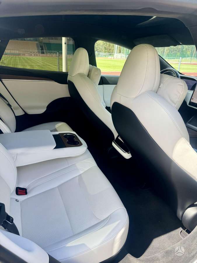 Tesla Model S, 100 кВт·ч, Седан