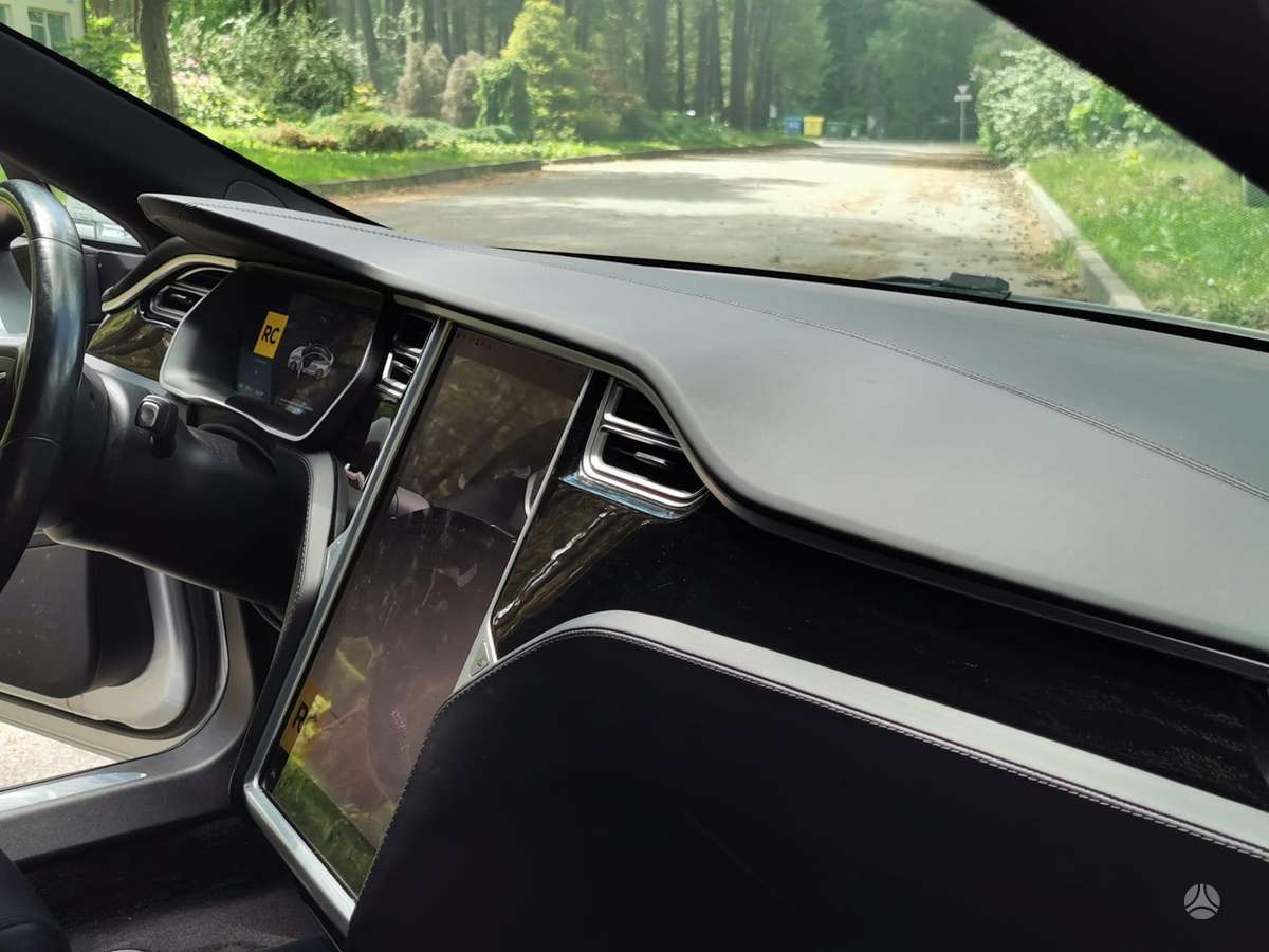 Tesla Model S, 75 кВт·ч, Хэтчбек