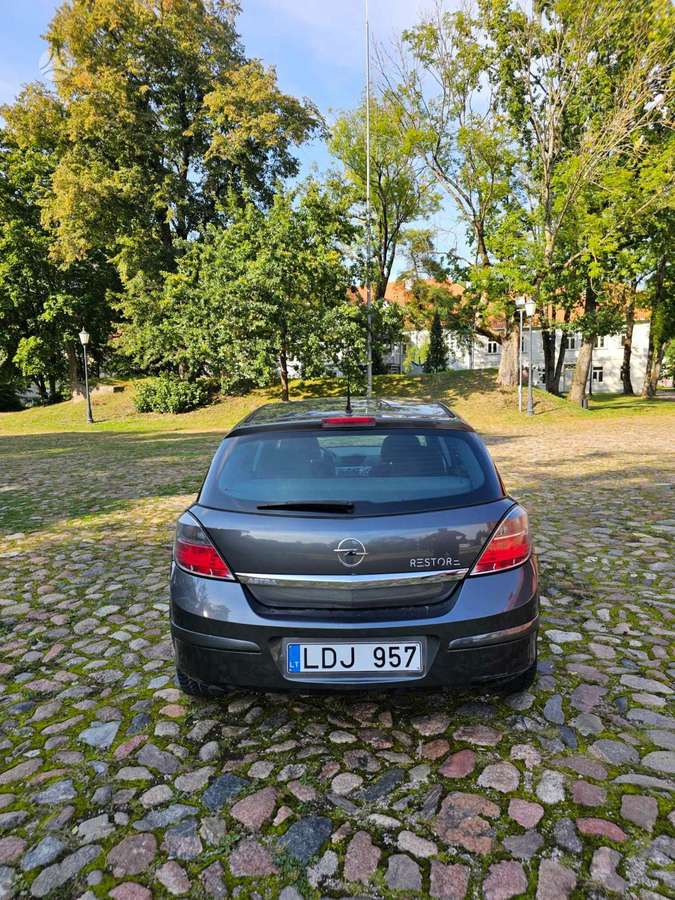 Opel Astra, 1.6 l., hatchback