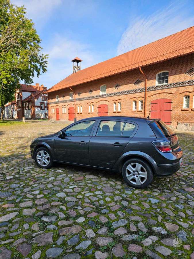 Opel Astra, 1.6 l., hatchback