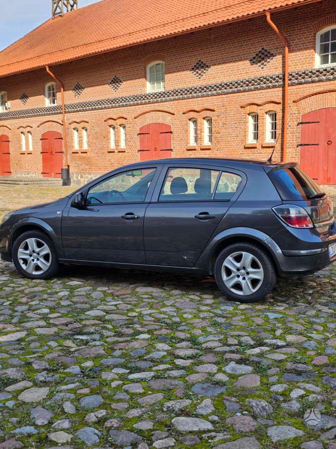 Opel Astra, 1.6 l., hatchback
