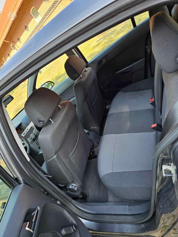 Opel Astra, 1.6 l., hatchback