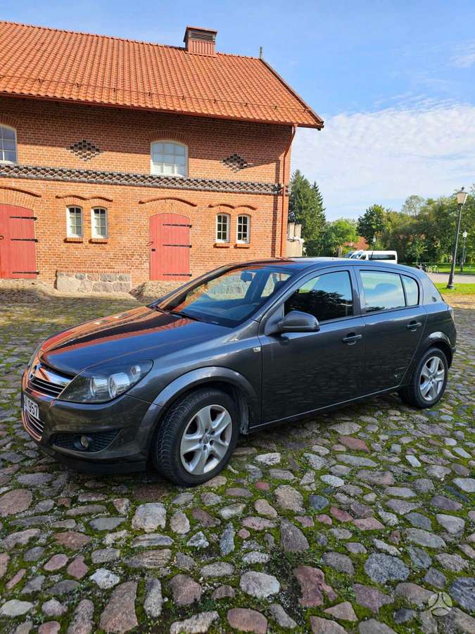 Opel Astra, 1.6 l., hatchback