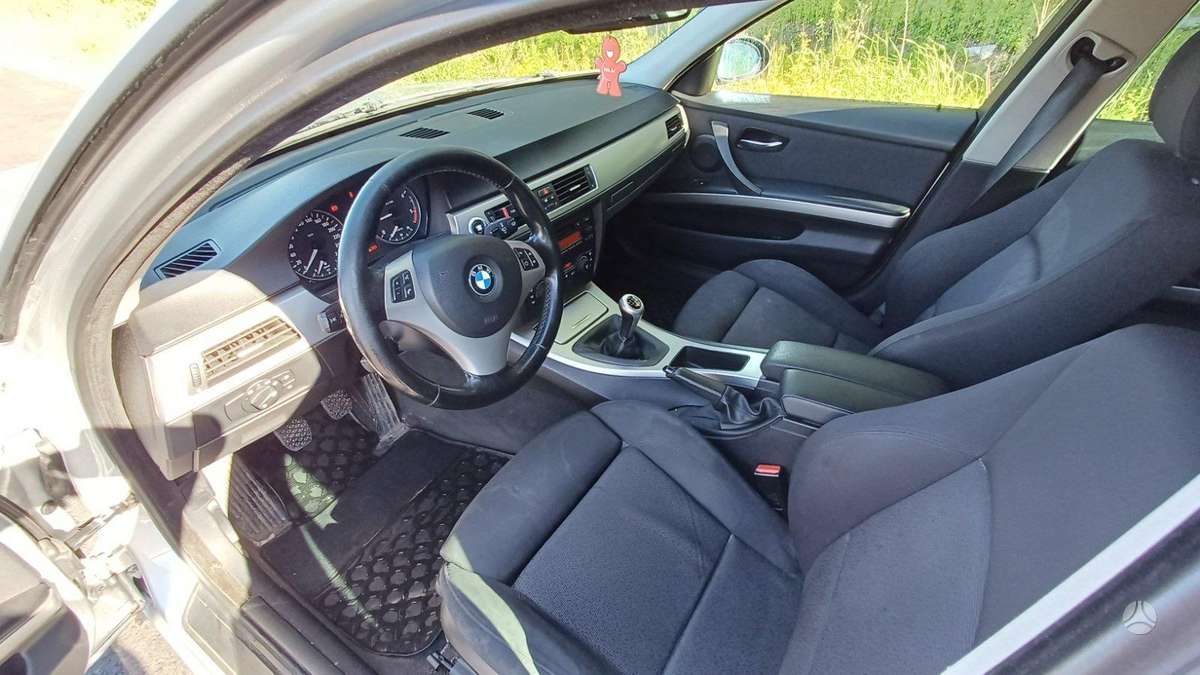 BMW 320, 2.0 l., wagon