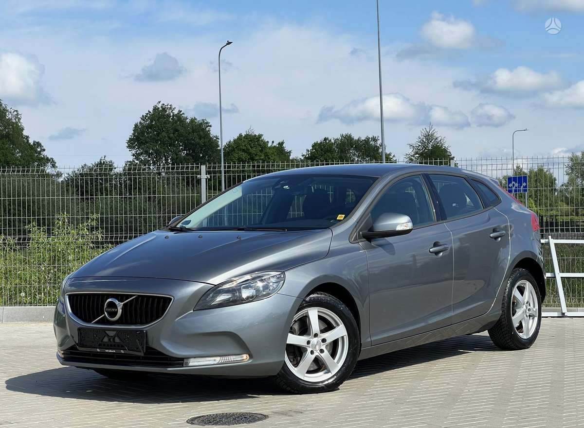 Volvo V40, 2.0 l., Хэтчбек