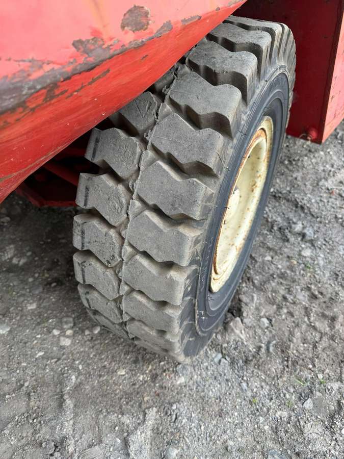 Manitou MCE25H, вилочные погрузчики