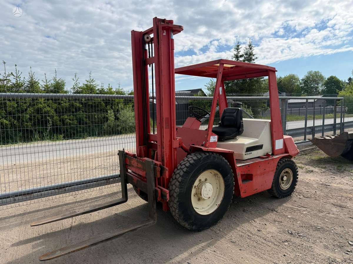 Manitou MCE25H, forklifts