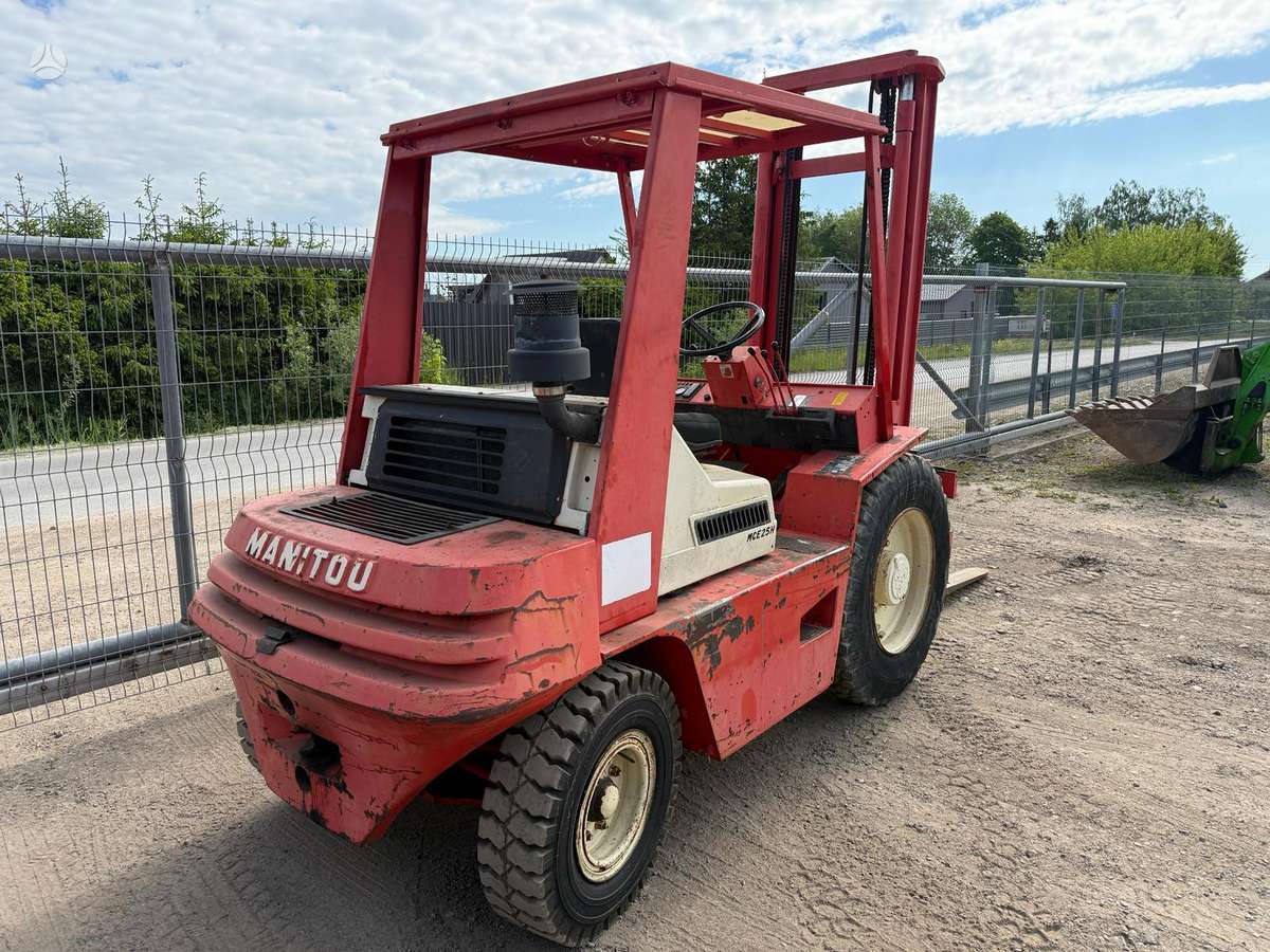 Manitou MCE25H, forklifts