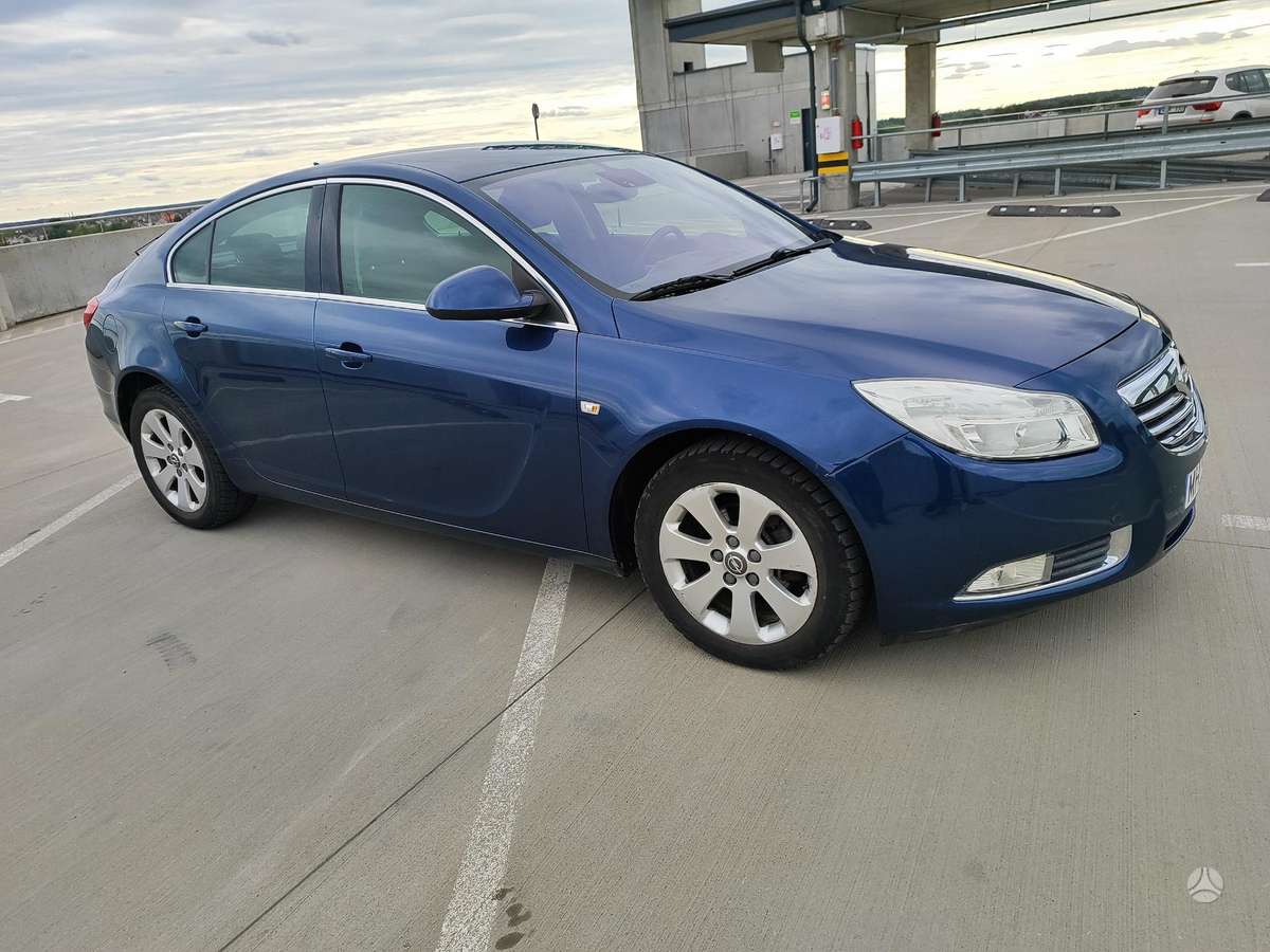 Opel Insignia, 2.0 l., hatchback