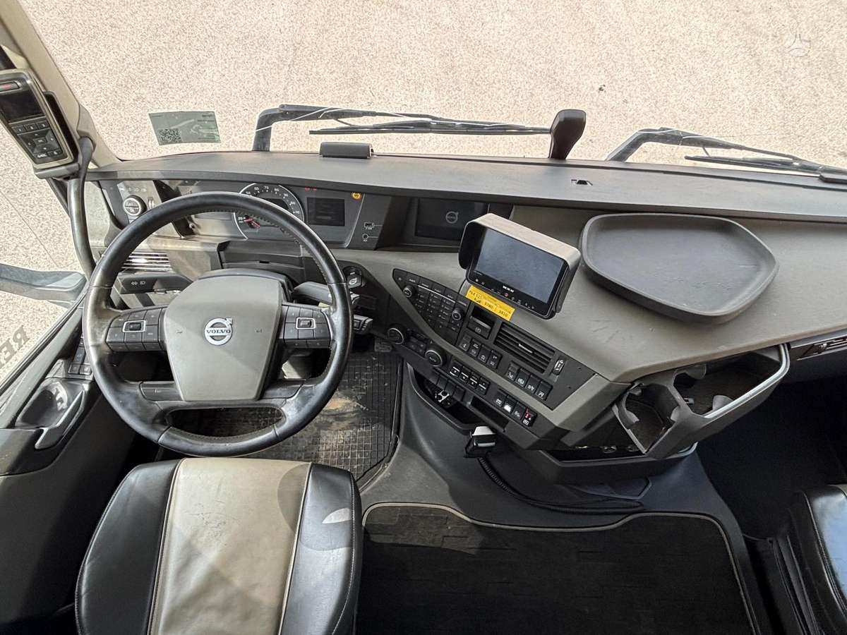 Volvo FH 540, refrigerated trucks