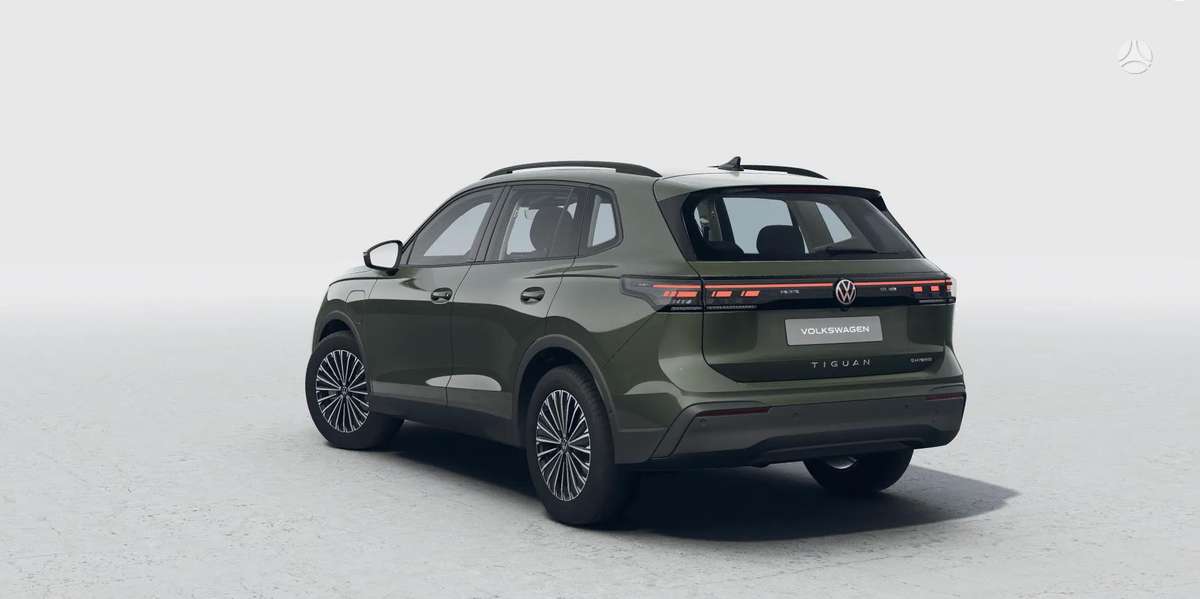 Volkswagen Tiguan - 4