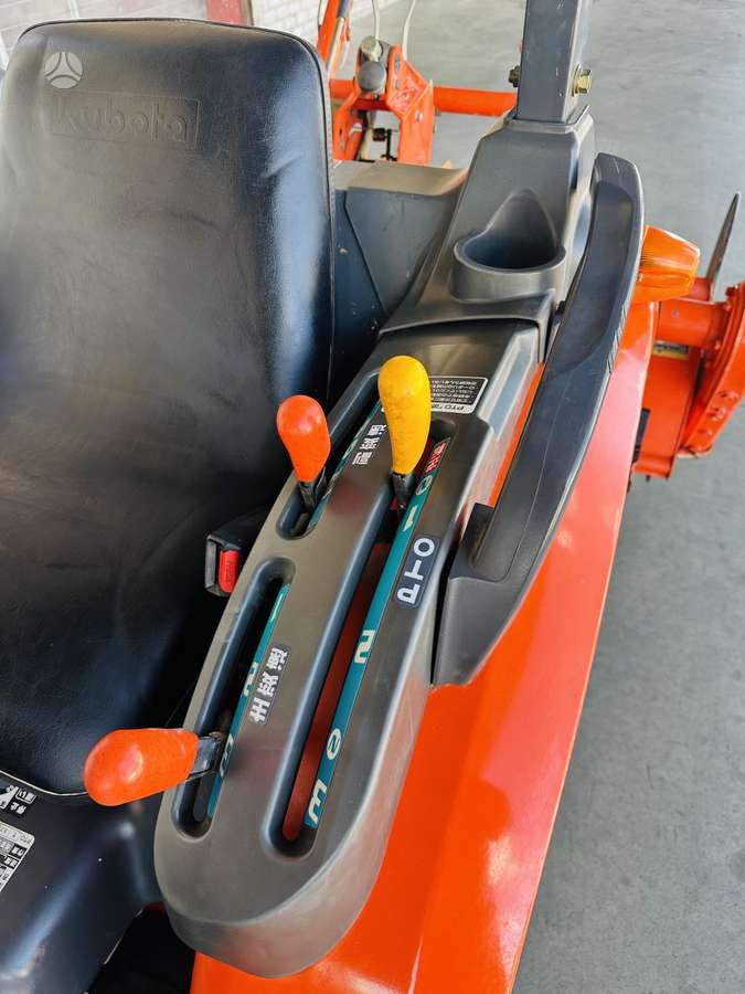 Kubota KB18, тракторы