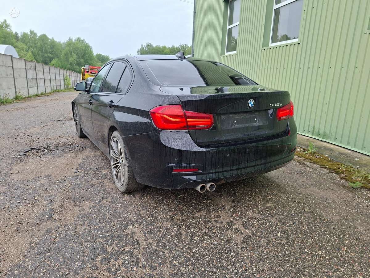 BMW 330 330e 185kw dalimis
