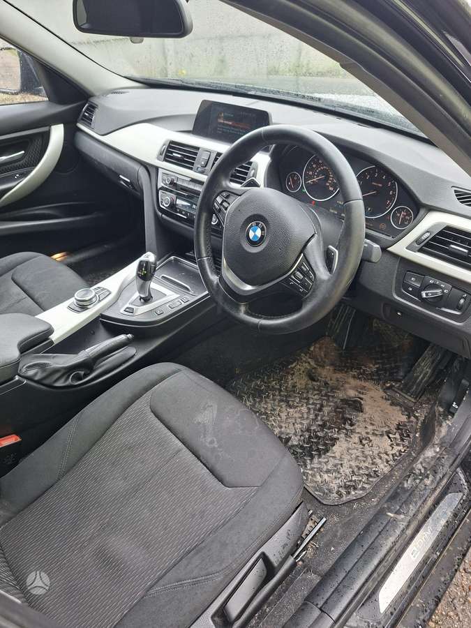 BMW 330 330e 185kw dalimis