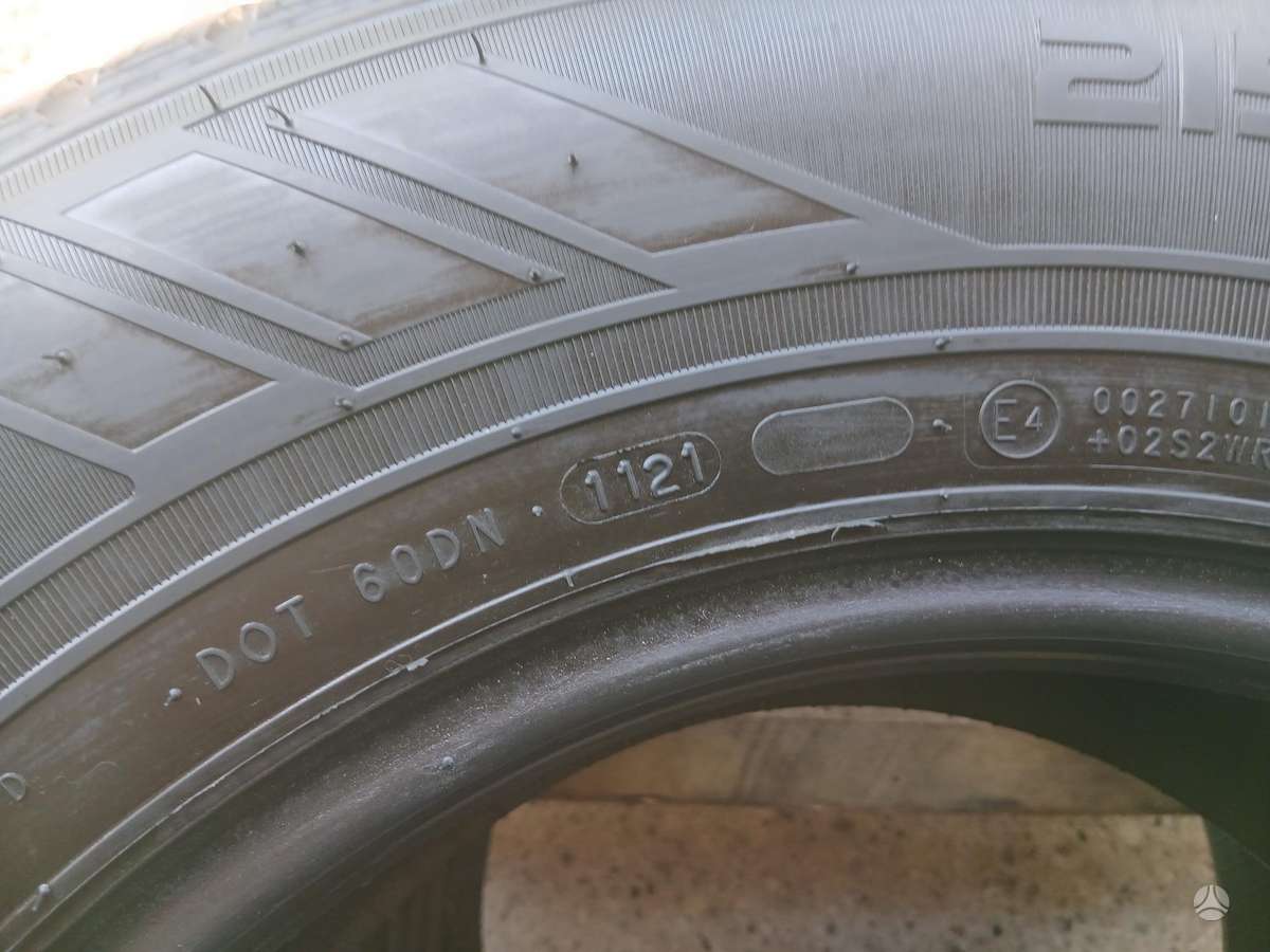 Nokian, vasarinės 215/70 R15