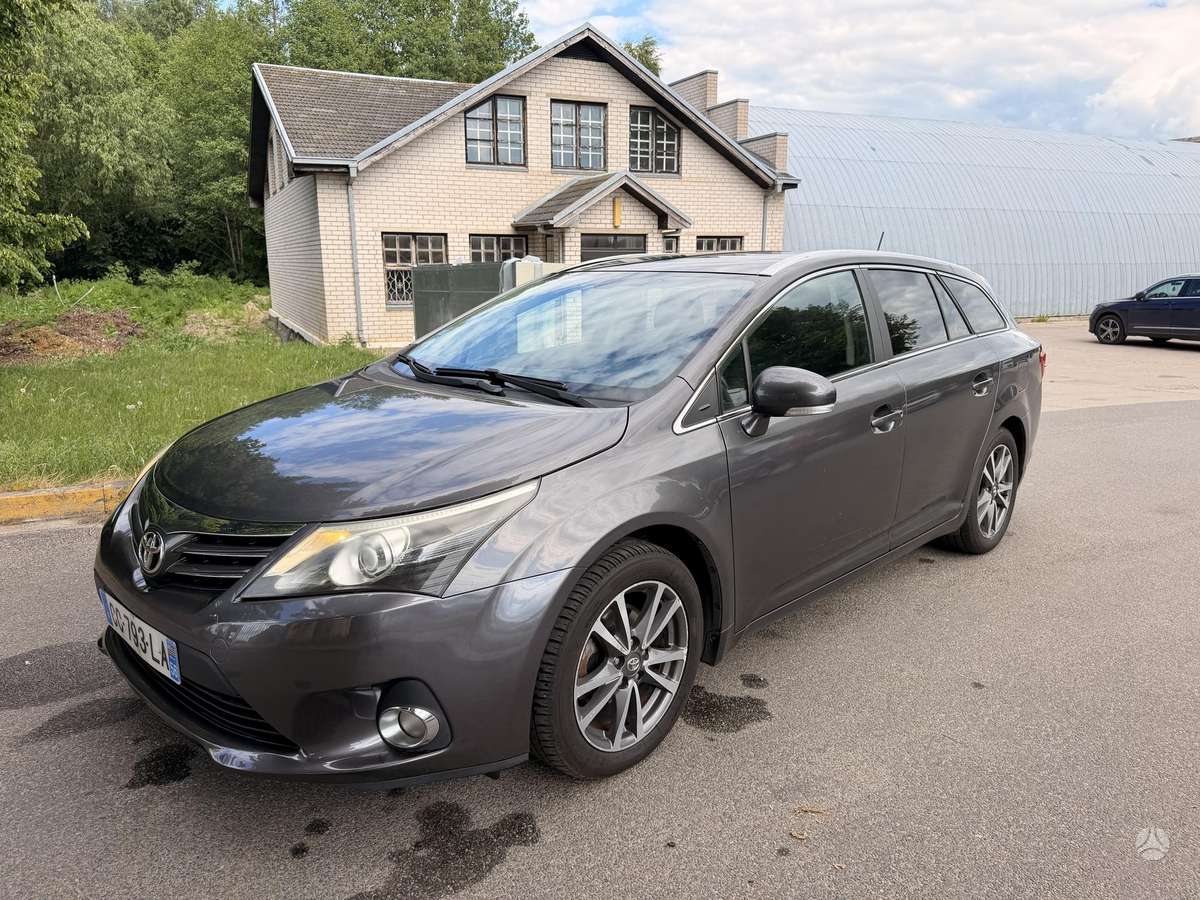 Toyota Avensis, 2.0 l., universalas