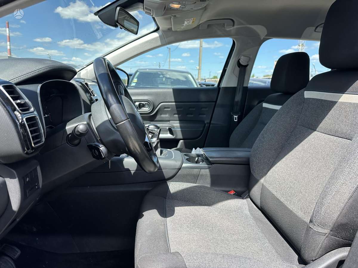 Citroen C5 Aircross, 1.5 l., off-road / crossover
